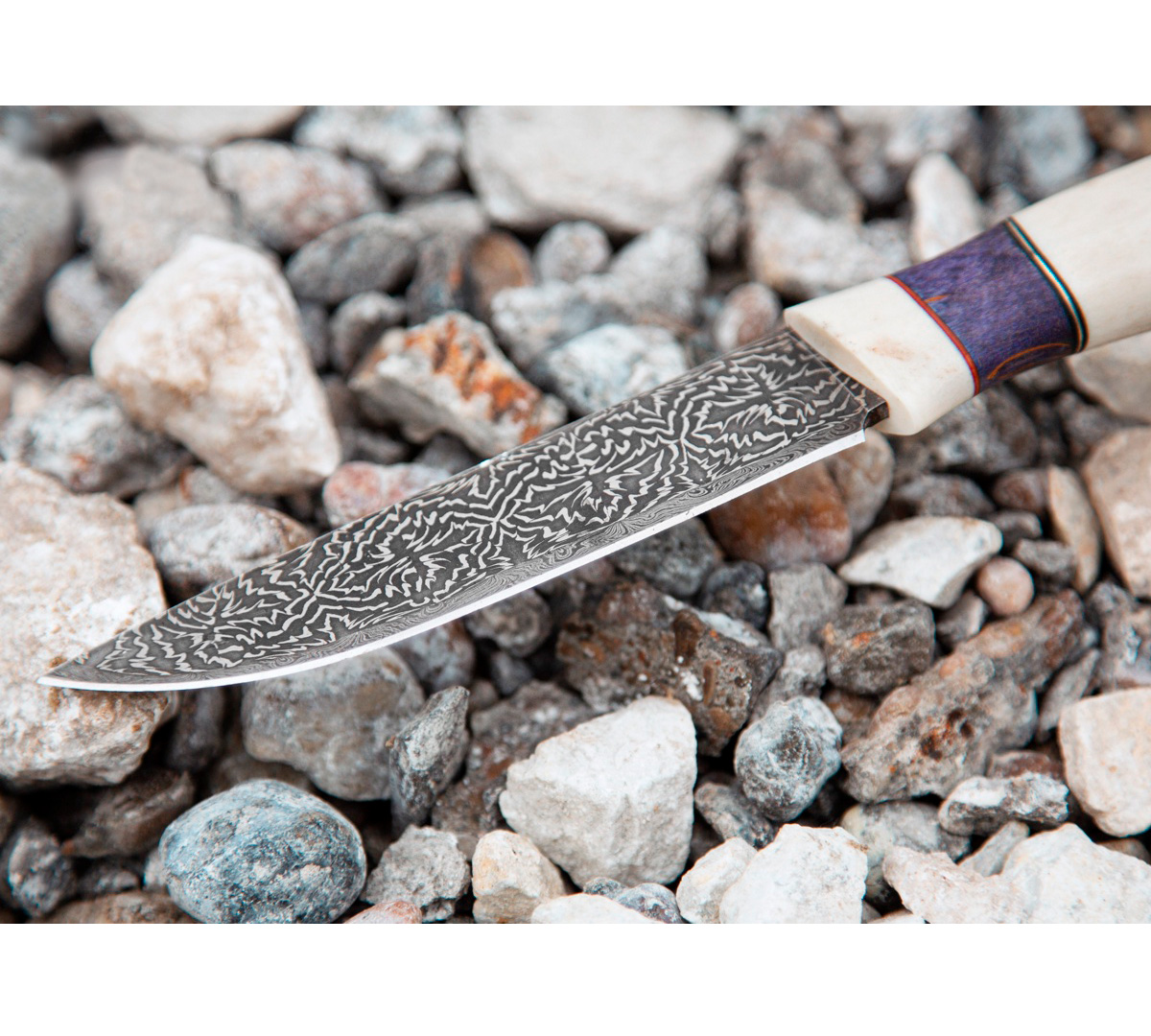 Нож Белка из мозаичной дамасской стали