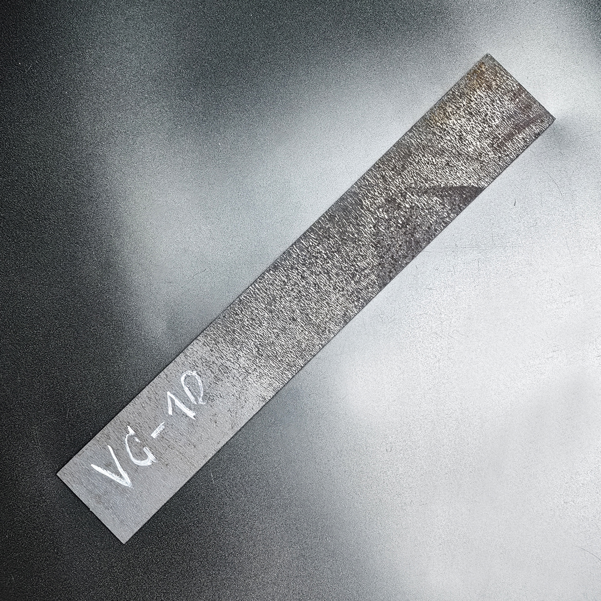 Заготовка для ножа из стали VG-10 размеры: 200х30х2,5 мм