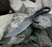 Нож Ворон из дамасской стали купить на сайте koval-knife.shop